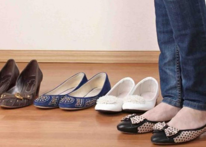 Intip Yuk! Sepatu Flat: Pilihan Serba Guna untuk Skinny Jeans, Dari Santai Hingga Formal!