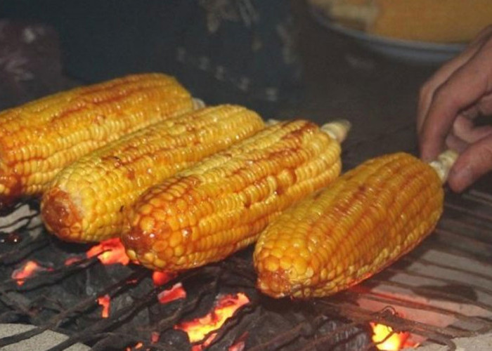 Meriahkan Malam Tahun Baru dengan Makanan Khas Nusantara: Jagung Bakar hingga Sate