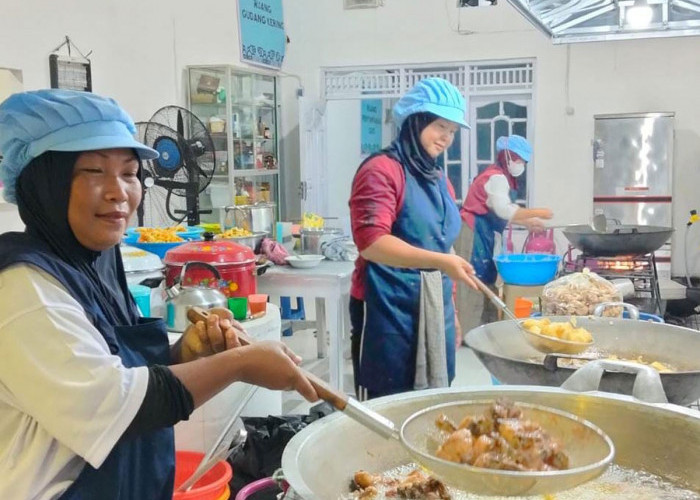 Kolaborasi BRI dan Pemerintah Antar Wiwin Sukses Besarkan Usaha Catering Lokal