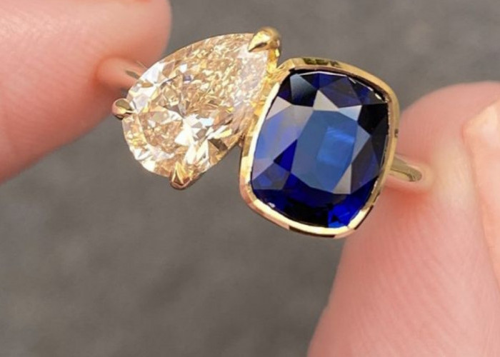 Cincin Emas dan Batu Safir Biru: Kombinasi Elegan untuk Penampilan yang Memukau
