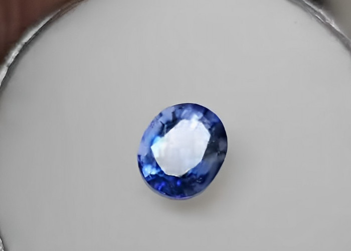 Ini Royal Blue Majesty Srilanka Sapphire, 1,25ct Kilau Istimewa yang Menghipnotis!