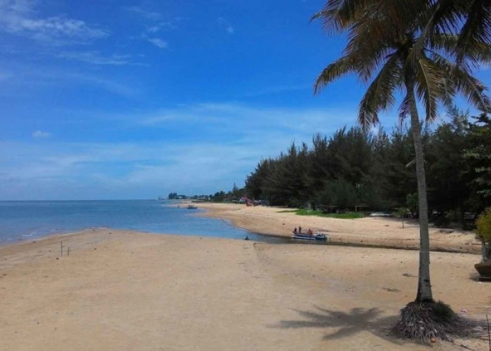 Pantai Melawai: Pesona Karang dan Sejarah Minyak di Balikpapan