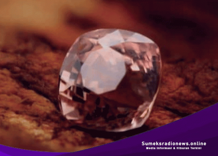 Misteri Padparadscha Sapphire: Bagaimana Batu Ini Menggetarkan Dunia Gemologi? Telusuri Rahasianya di Sini!