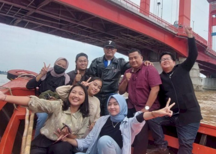 Yuk Jelajah Musi Lewat Ketek Wisata: Eksplorasi Budaya dan Sejarah Palembang yang Tak Terlupakan!