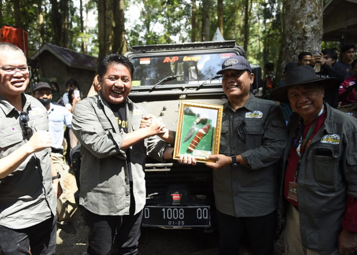 ILRU 6 Sumsel: Land Rover Menjelajahi Kota Pagaralam dengan Keindahan Alam yang Membahana