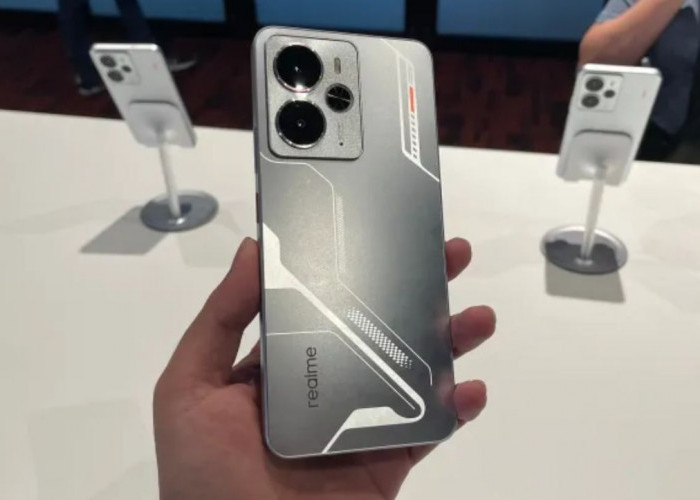 Hanya Turun 25% Lho! Baterai Realme 14 5G Terbukti Tahan Lama untuk Gaming Marathon!