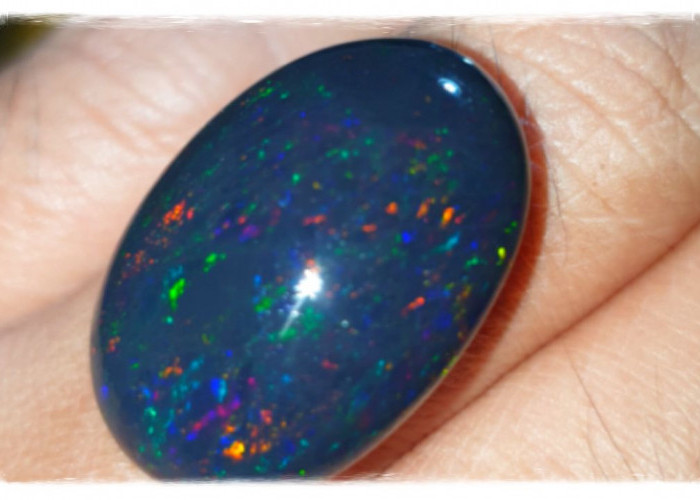 Black Opal dari Banten! Batu Pilihan Selebriti Dunia