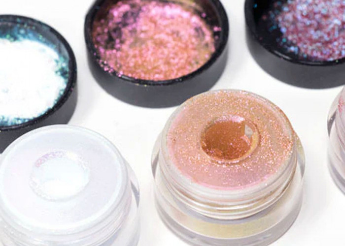 Makeup For Ever Star Lit Diamond Powder: Kilau Serbaguna untuk Tampilan Glamor