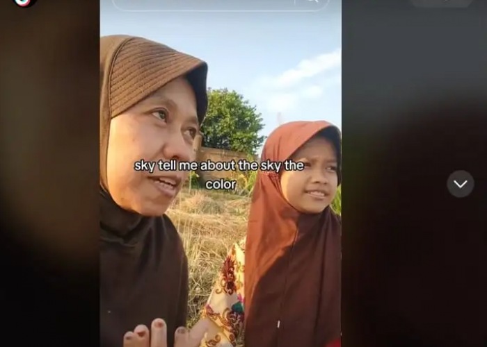 Viral di tiktok , Ibu dan Anak Ngobrol dengan Bahasa Inggris ! Netizen Pun beri Pujian