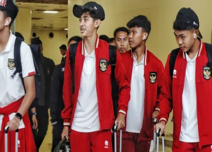 Tim U-17 Indonesia Tiba di Surabaya untuk Misi Pertandingan Besar