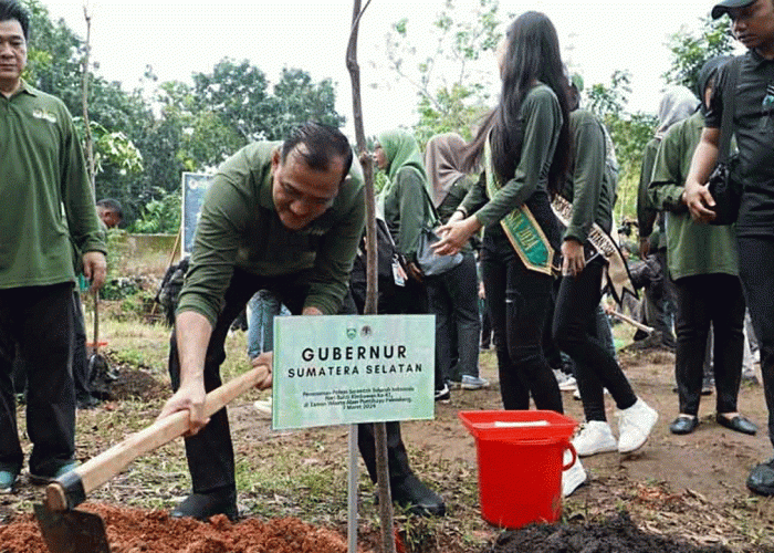 Berbagi Hijau! Menyemai Harapan pada Hari Bakti Rimbawan ke-41 di Sumatera Selatan - Penanaman 400 Bibit Pohon