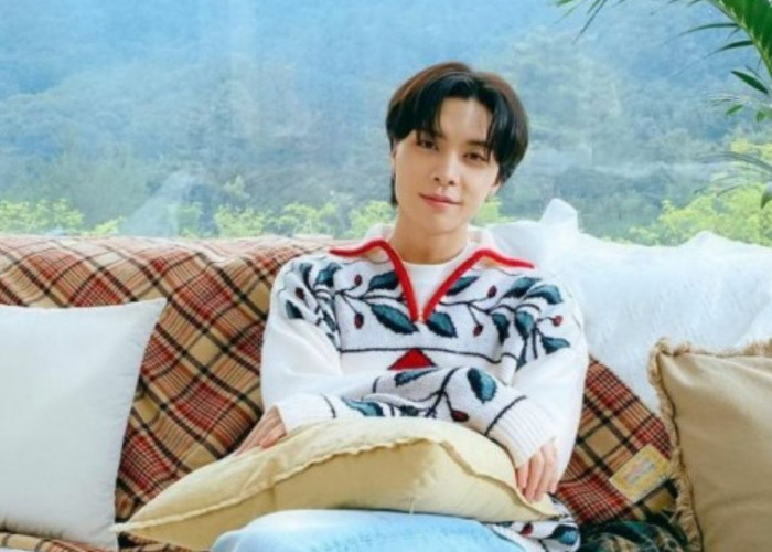 Aksesori yang Membuat OOTD Casual Sporty Johnny NCT Makin Kece!