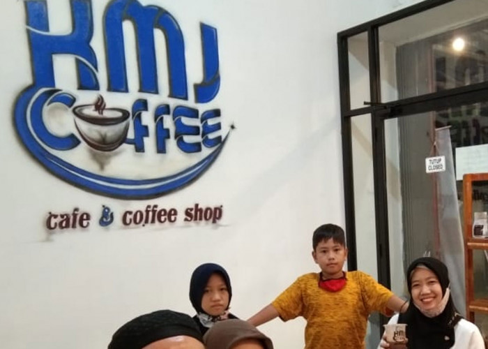 KMJ Coffee Shop: Tempat Nongkrong Nyaman dengan Harga Terjangkau di Palembang