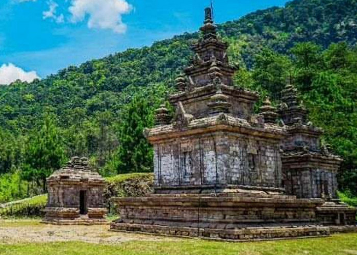 Menapaki Jejak Sejarah di Candi Gedong Songo, Jawa Tengah