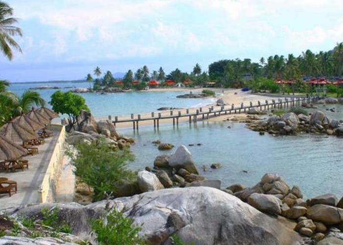 Pantai Parai Tenggiri: Primadona Bangka Belitung yang Memesona