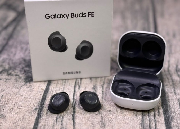Galaxy Buds FE: Sayapkan Pengalaman Audio Anda dengan Harga Terjangkau dan Bass Menggelegar!