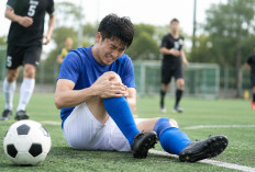 Bermain Lebih Aman, Ini Tips Menghindari Cedera Saat Bermain Sepak Bola