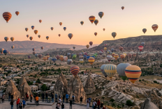 Mimpi Di Atas Awan: Wisata Balon Udara Cappadocia Diserbu Ratusan Ribu Pelancong
